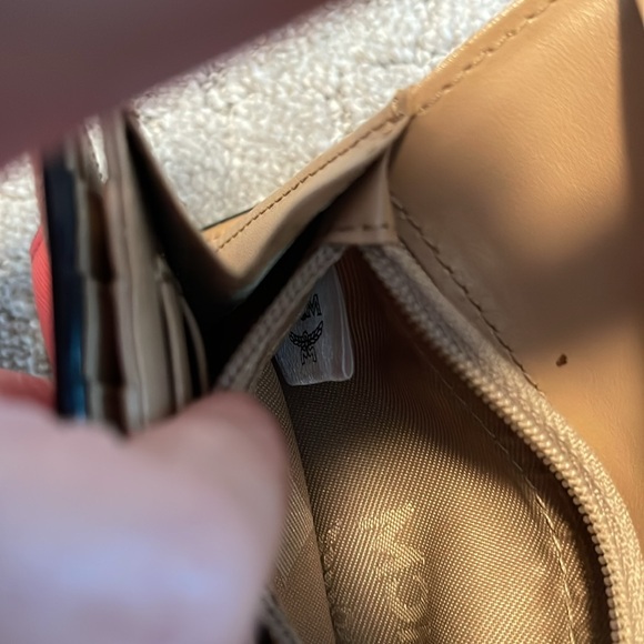 MCM. Made in Korea - Picture 6 of 8